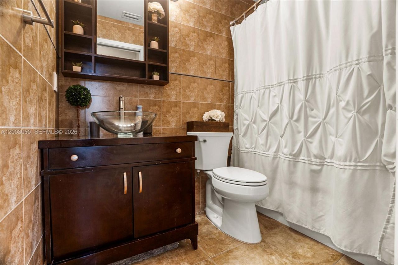 906 Republic Ct , Deerfield Beach, FL 33442 Photo