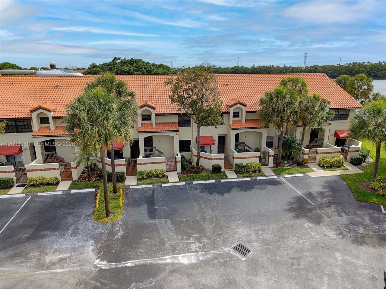 906 Republic Ct , Deerfield Beach, FL 33442 Photo