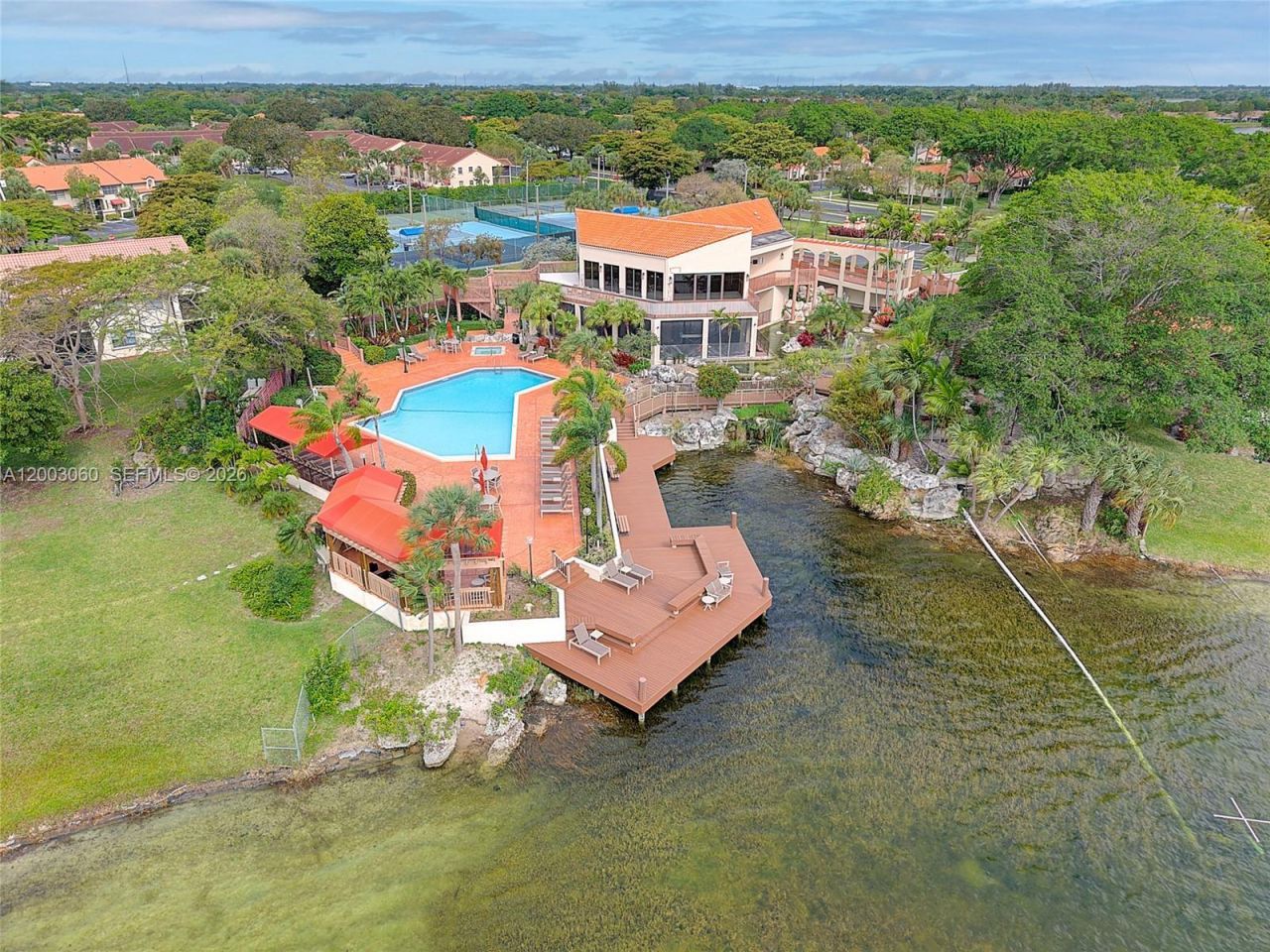 906 Republic Ct , Deerfield Beach, FL 33442 Photo