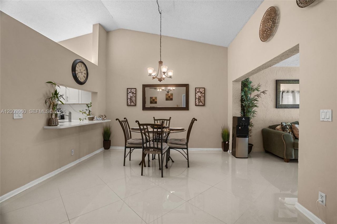 906 Republic Ct , Deerfield Beach, FL 33442 Photo