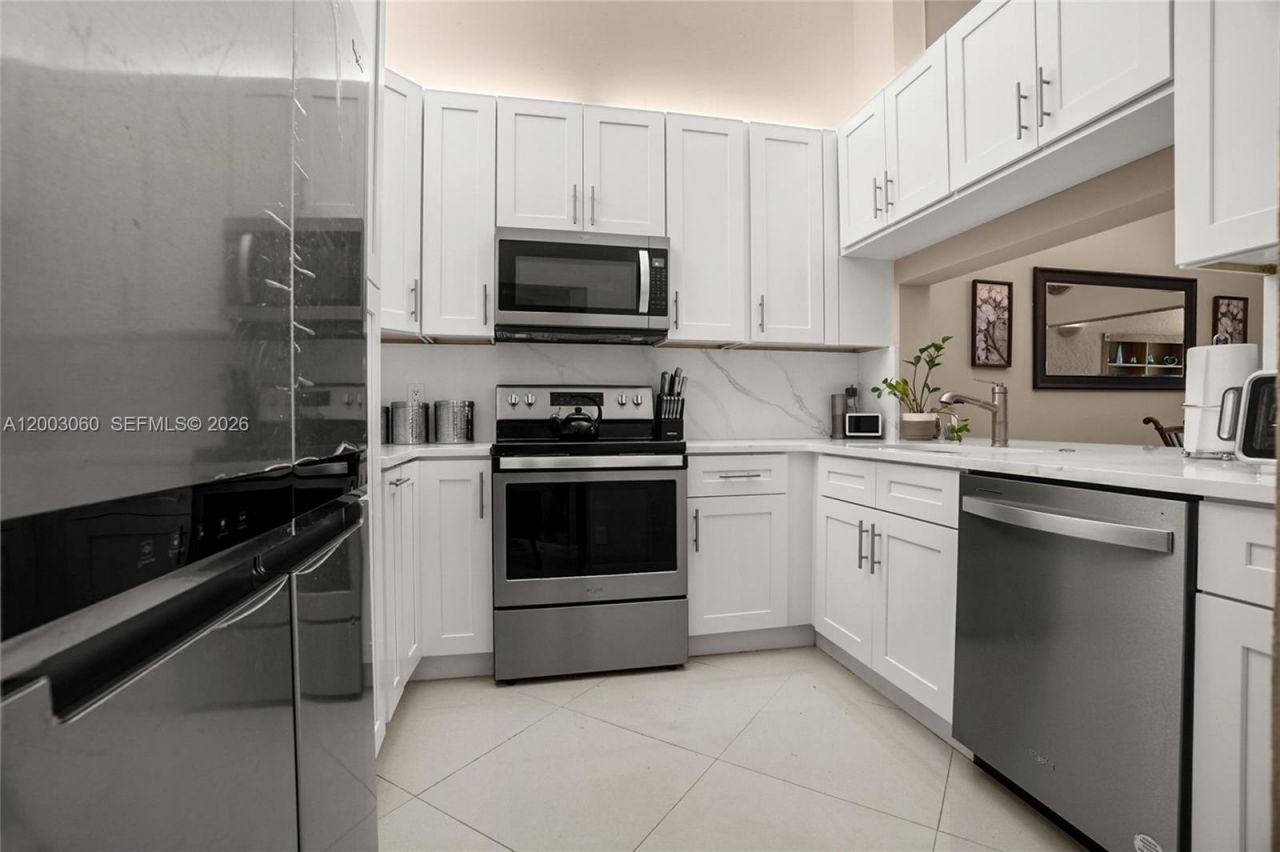 906 Republic Ct , Deerfield Beach, FL 33442 Photo