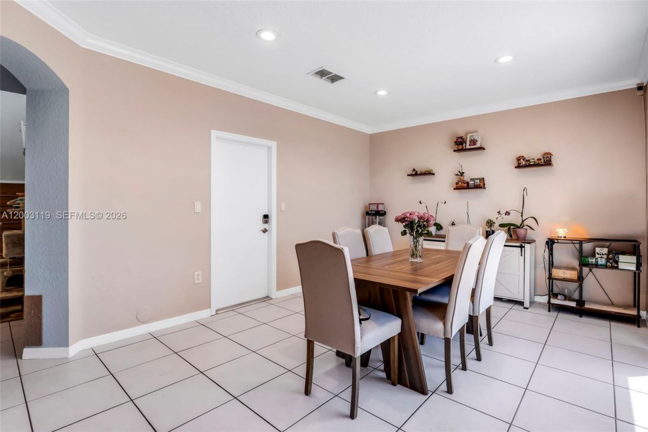 846 NW 135th Ter, Pembroke Pines, FL 33028 Photo