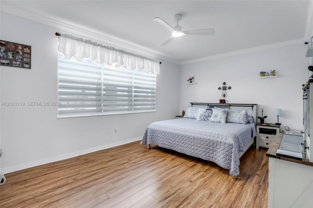 846 NW 135th Ter, Pembroke Pines, FL 33028 Photo