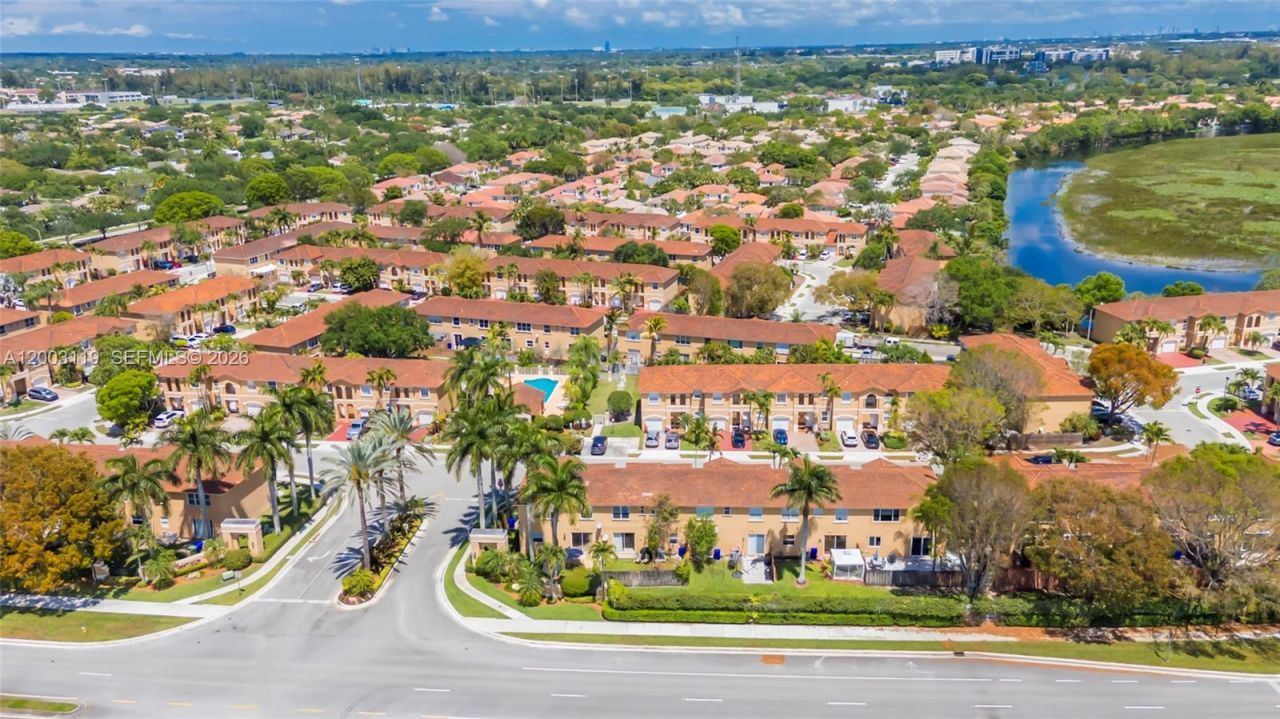 846 NW 135th Ter, Pembroke Pines, FL 33028 Photo