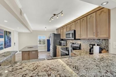 10980 S Ocean Drive, Unit 611, Jensen Beach, FL 34957 Photo