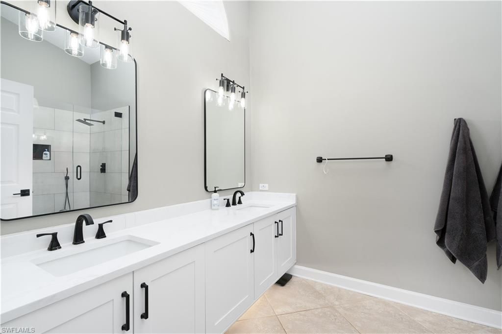 12971 Eagle Pointe Cir , Fort Myers, FL 33913 Photo