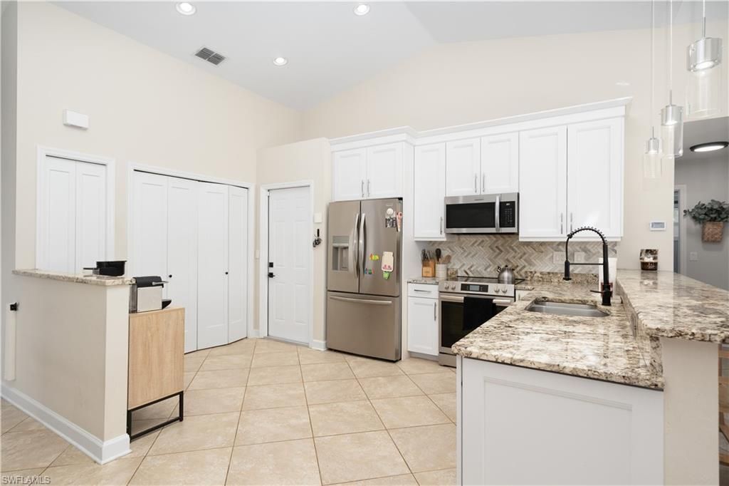 12971 Eagle Pointe Cir , Fort Myers, FL 33913 Photo