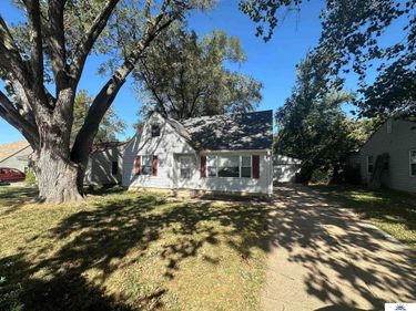 404 W 30th Avenue , Bellevue, NE 68005