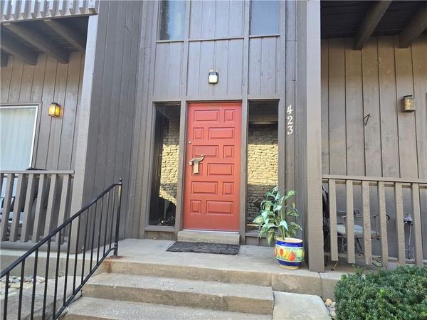 423 W 104th Street, Unit C, Kansas City, MO 64114