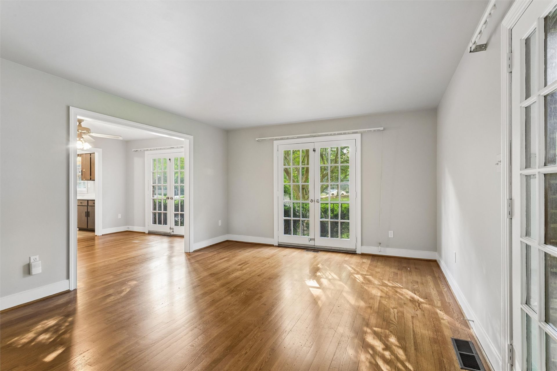 1184 Jamestown Road, Unit 12, Williamsburg, VA 23185 Main Photo