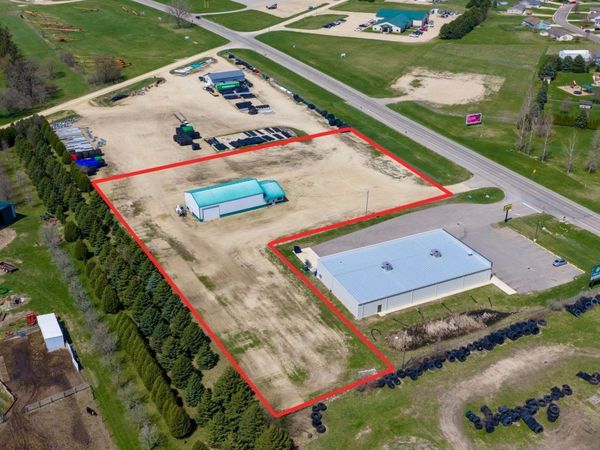 535 W Main , Le Roy, MN 55961