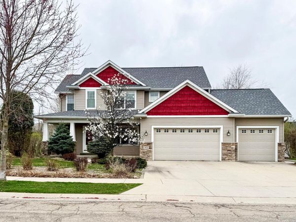 3655 Stone Point Drive NE, Rochester, MN 55906