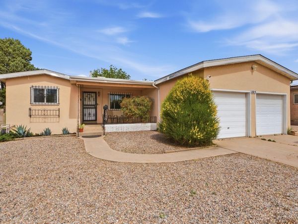 1015 Parsifal Street NE, Albuquerque, NM 87112