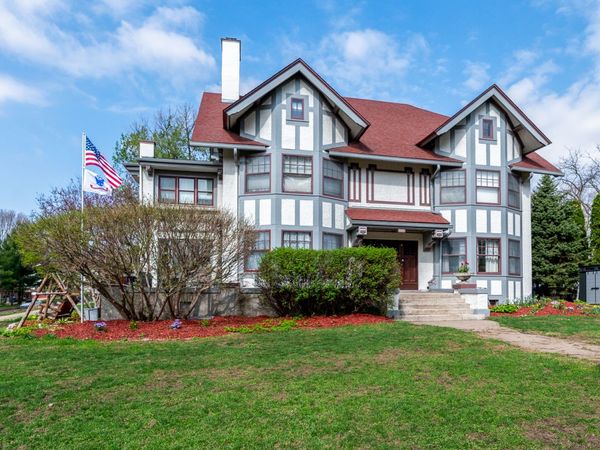 1008 Mississippi Avenue , Davenport, IA 52803