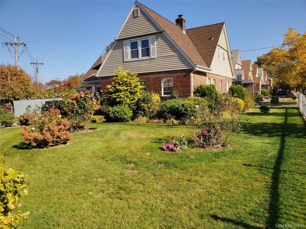 16606 Willets Point Boulevard , Whitestone, NY 11357