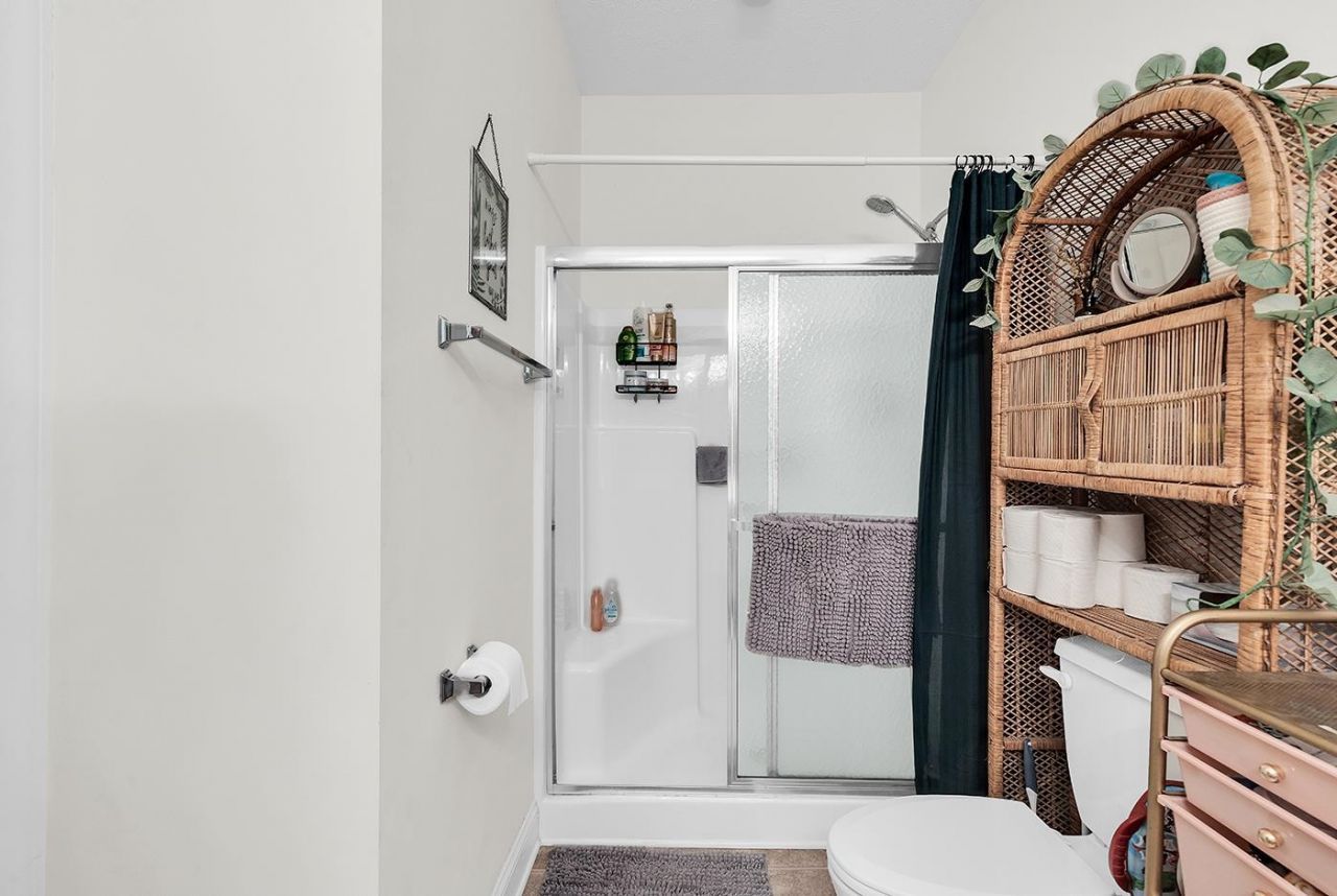 5070 Windsor Green Way  Photo 16