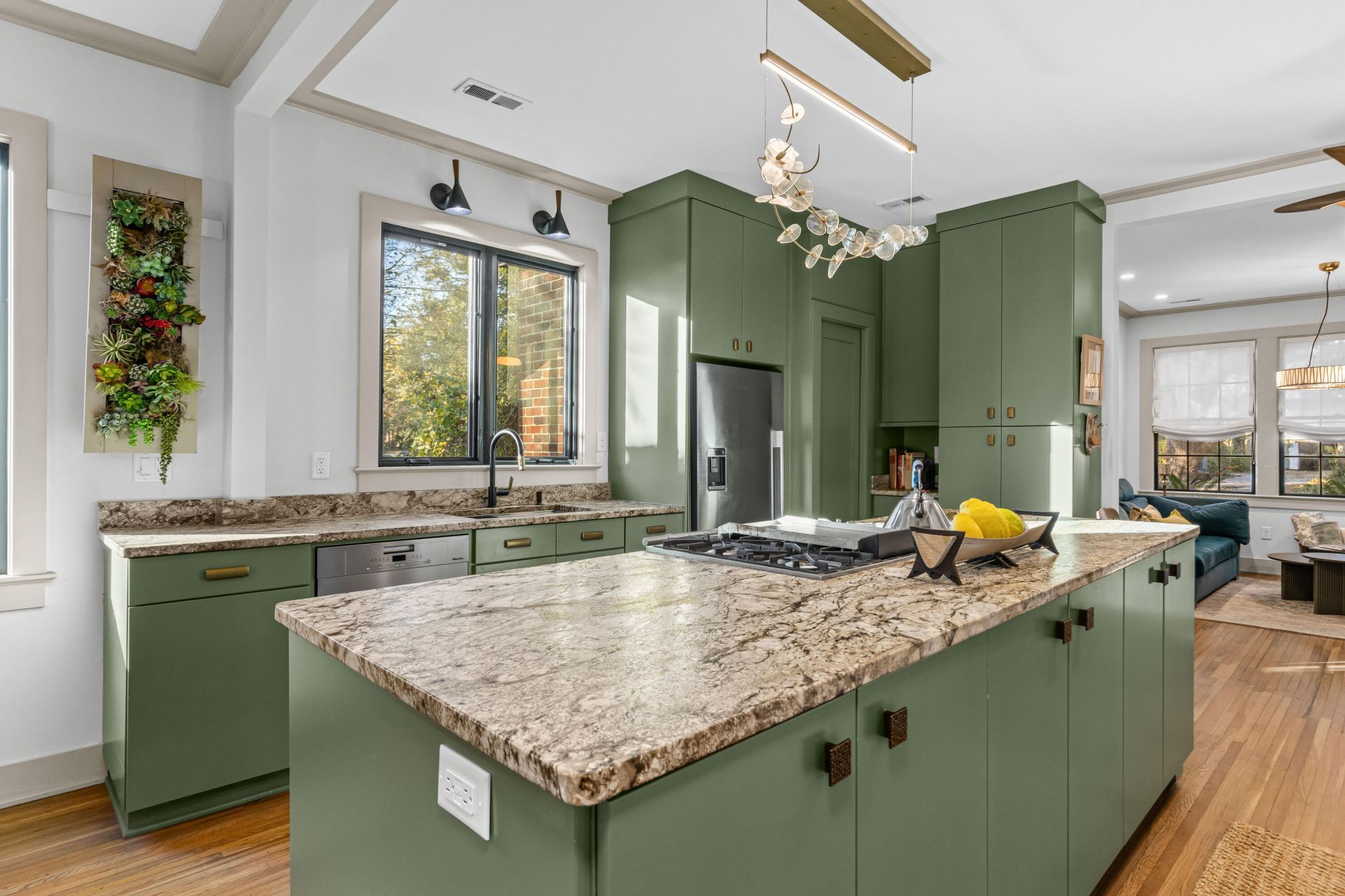 29 Beverly Road Photo 22