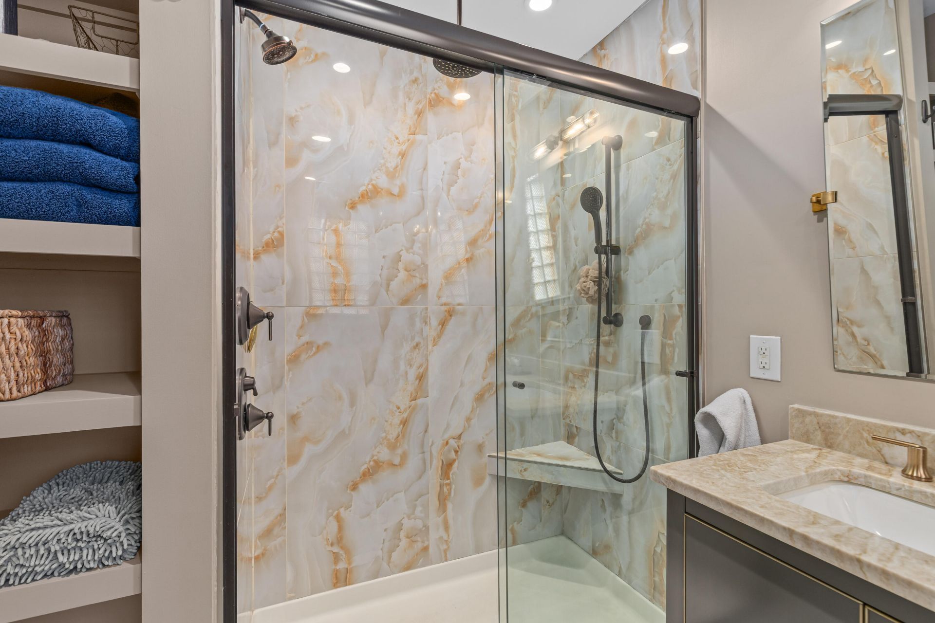 29 Beverly Road Photo 31