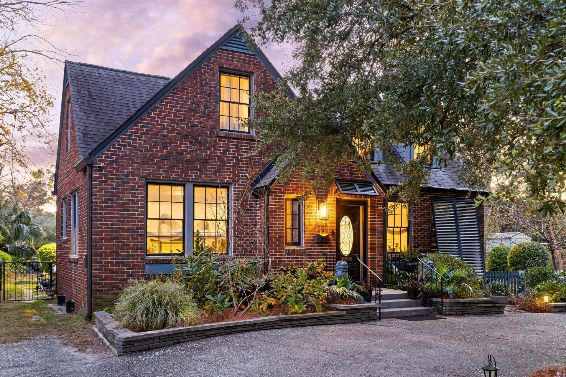 29 Beverly Road Photo 4