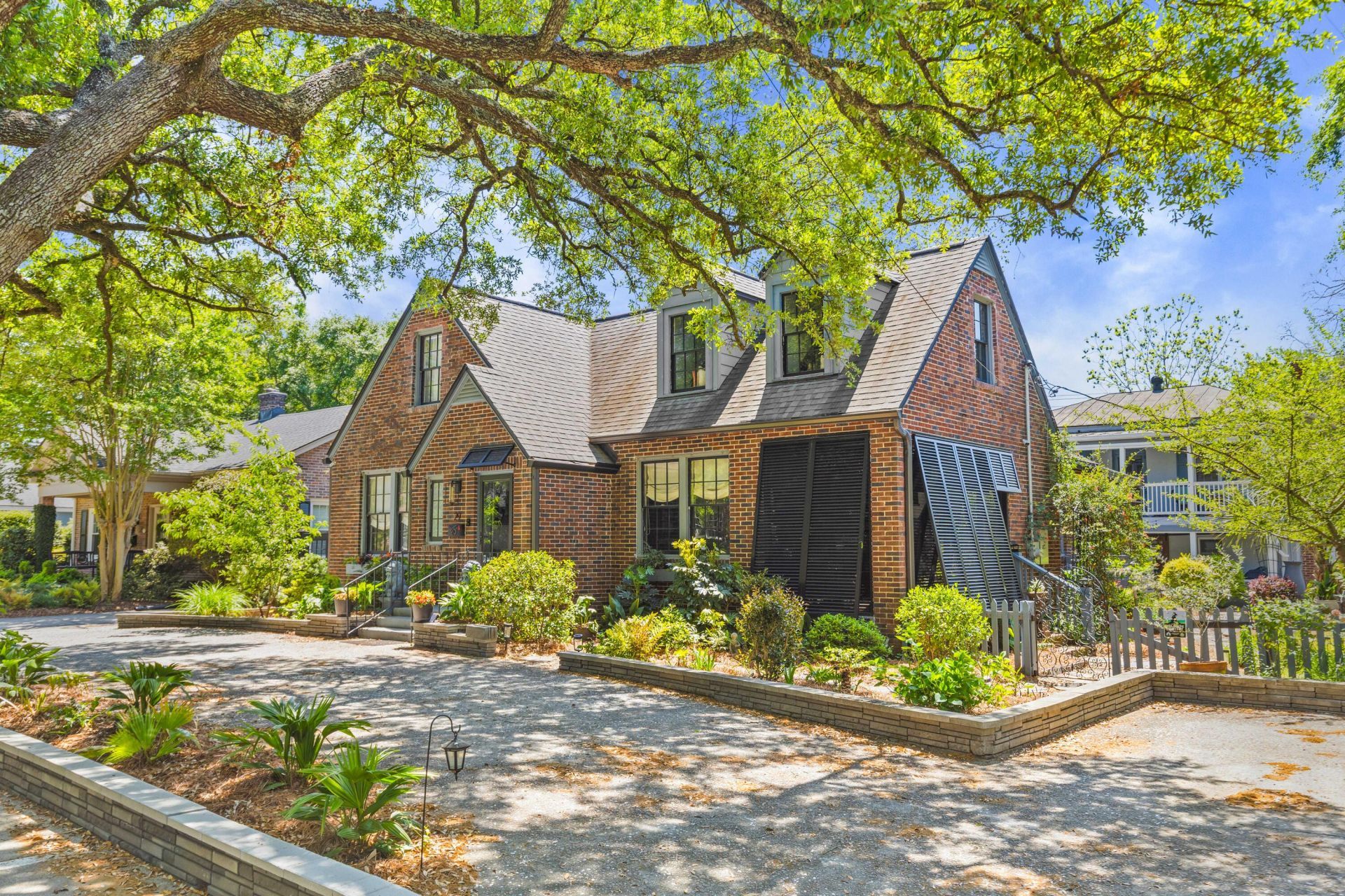 29 Beverly Road Photo 8