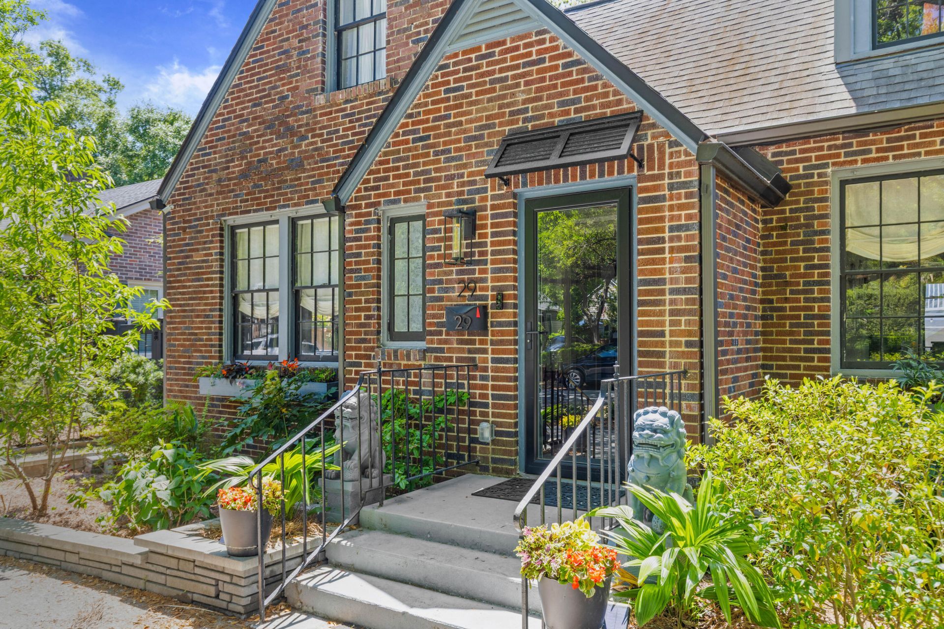 29 Beverly Road Photo 9