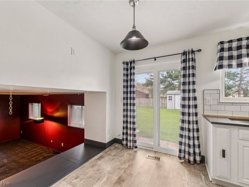 14281 Revere Circle , Middleburg Heights, OH 44130 Photo 12