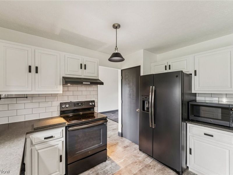 14281 Revere Circle , Middleburg Heights, OH 44130 Photo 16