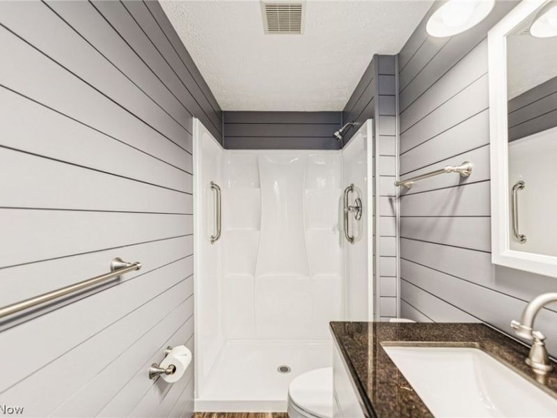 14281 Revere Circle , Middleburg Heights, OH 44130 Photo 20