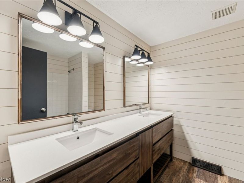 14281 Revere Circle , Middleburg Heights, OH 44130 Photo 29