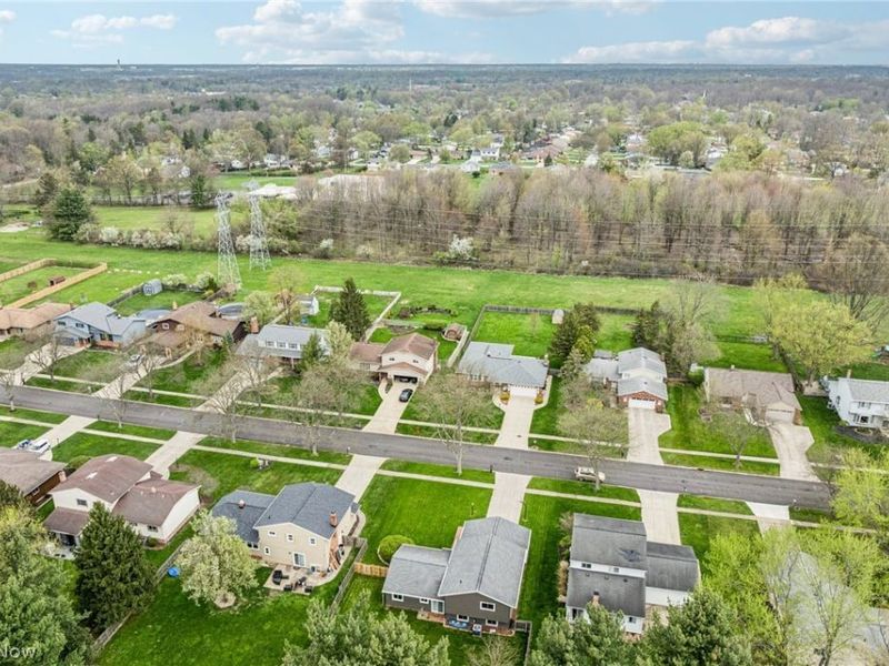 14281 Revere Circle , Middleburg Heights, OH 44130 Photo 48