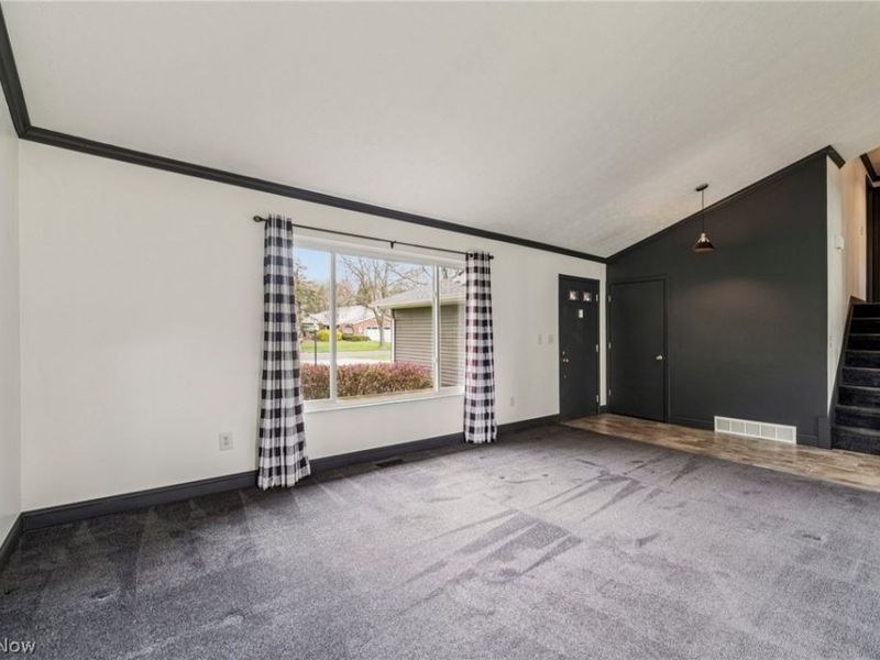 14281 Revere Circle , Middleburg Heights, OH 44130 Photo 8