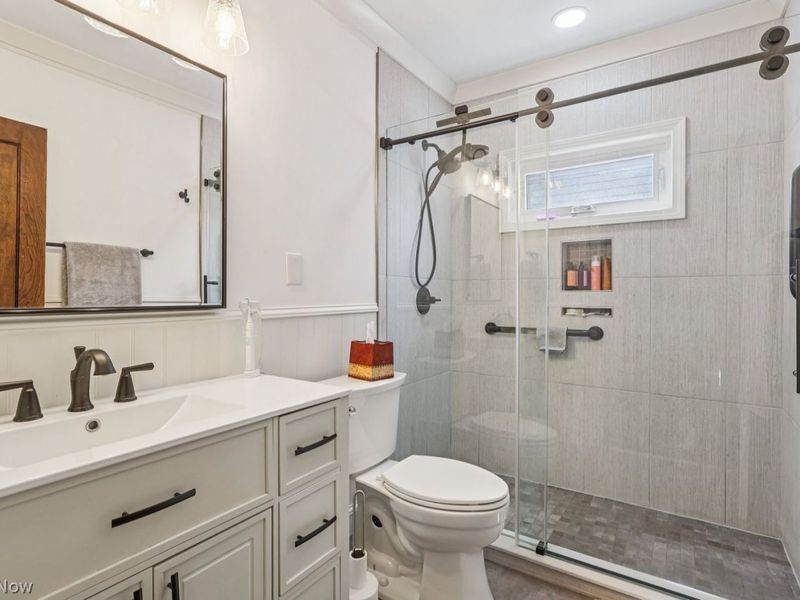 2152 Glenbury Avenue , Lakewood, OH 44107 Photo 25