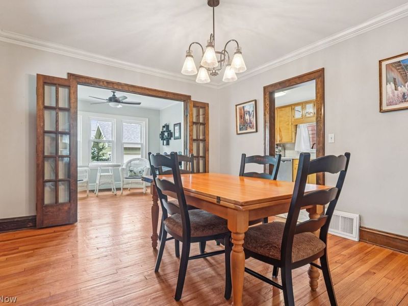 2152 Glenbury Avenue , Lakewood, OH 44107 Photo 6