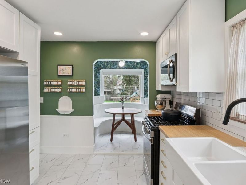 4362 W 226th Street, Fairview Park, OH 44126 Photo 19