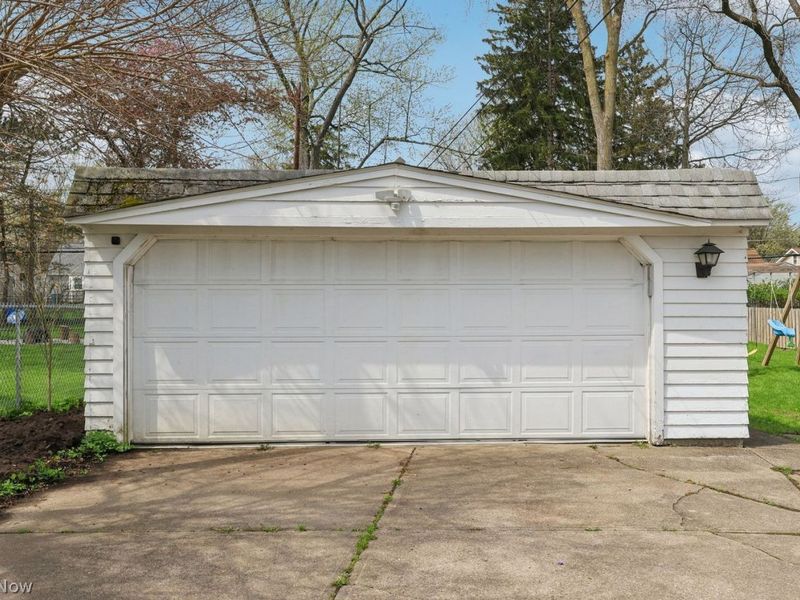 4362 W 226th Street, Fairview Park, OH 44126 Photo 43