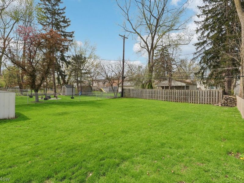 4362 W 226th Street, Fairview Park, OH 44126 Photo 45