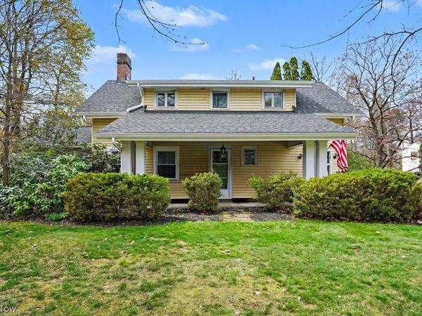 3376 Darrow Road , Stow, OH 44224