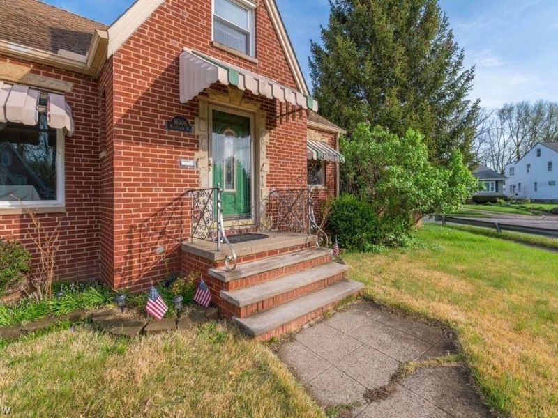 16306 Valleyview Avenue, Cleveland, OH 44135 Photo 3