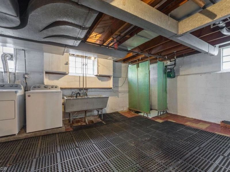 16306 Valleyview Avenue, Cleveland, OH 44135 Photo 37