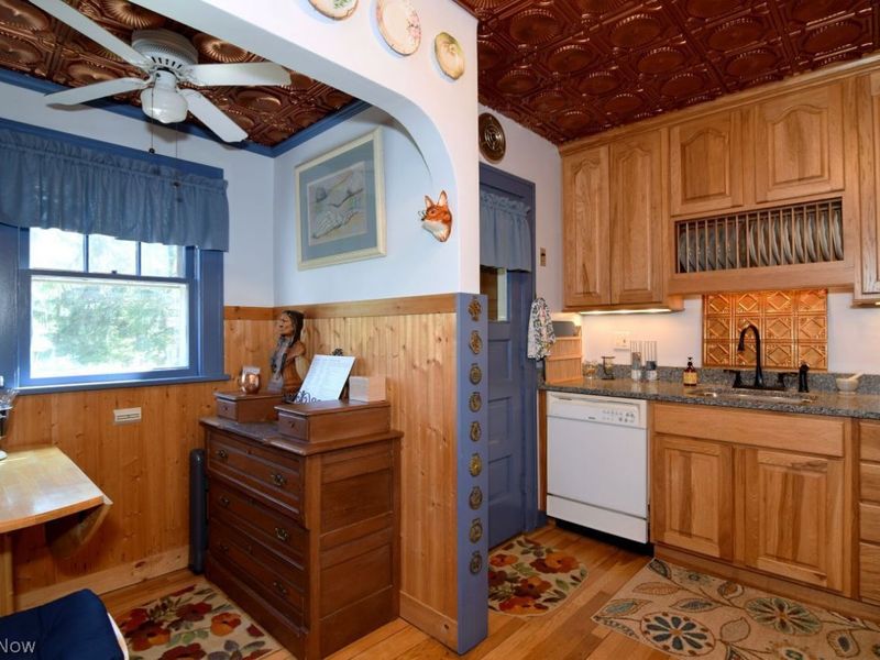 1027 Lander Road , Mayfield Village, OH 44143 Photo 14