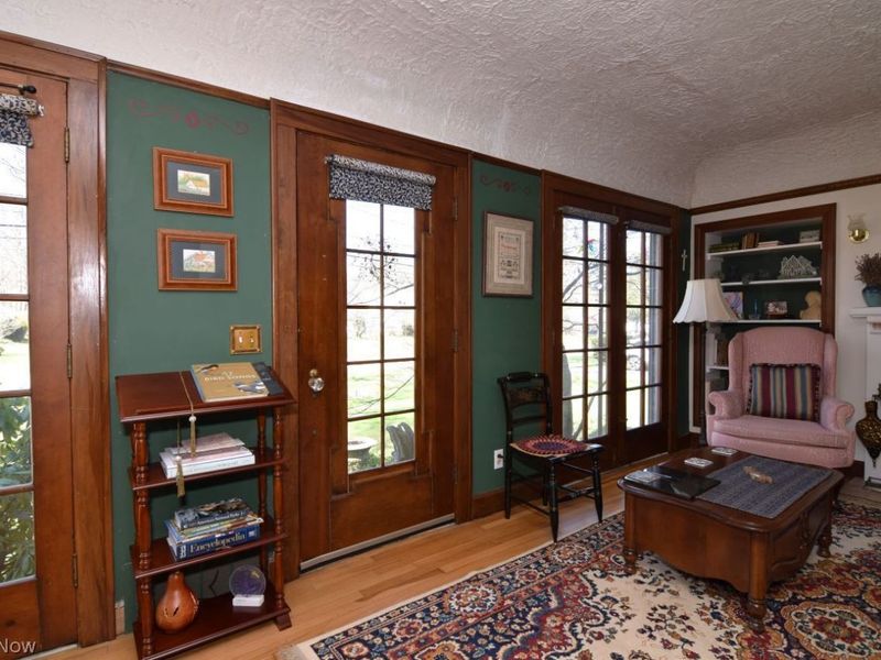 1027 Lander Road , Mayfield Village, OH 44143 Photo 3