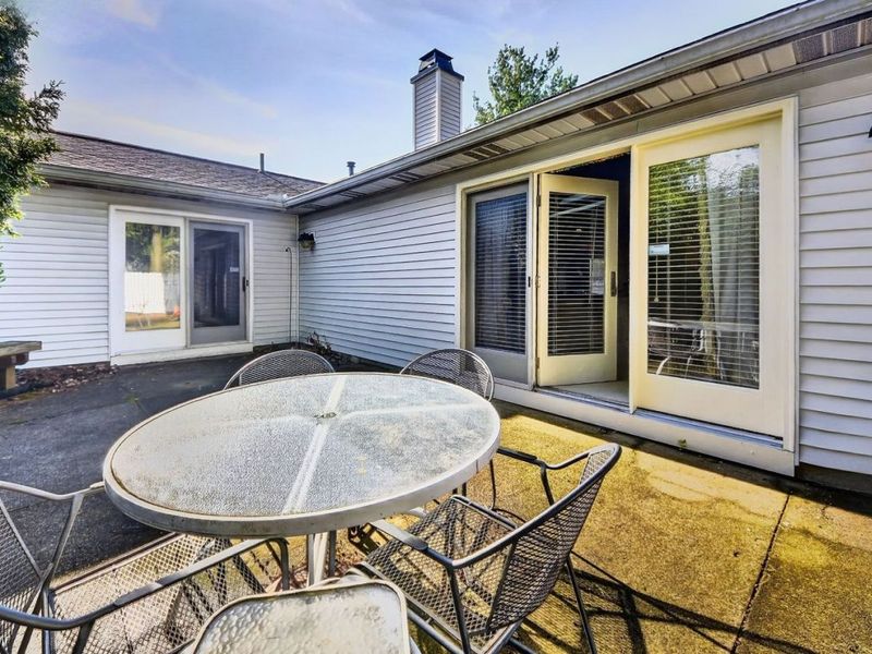 2062 Bretton Place , Akron, OH 44313 Photo 28