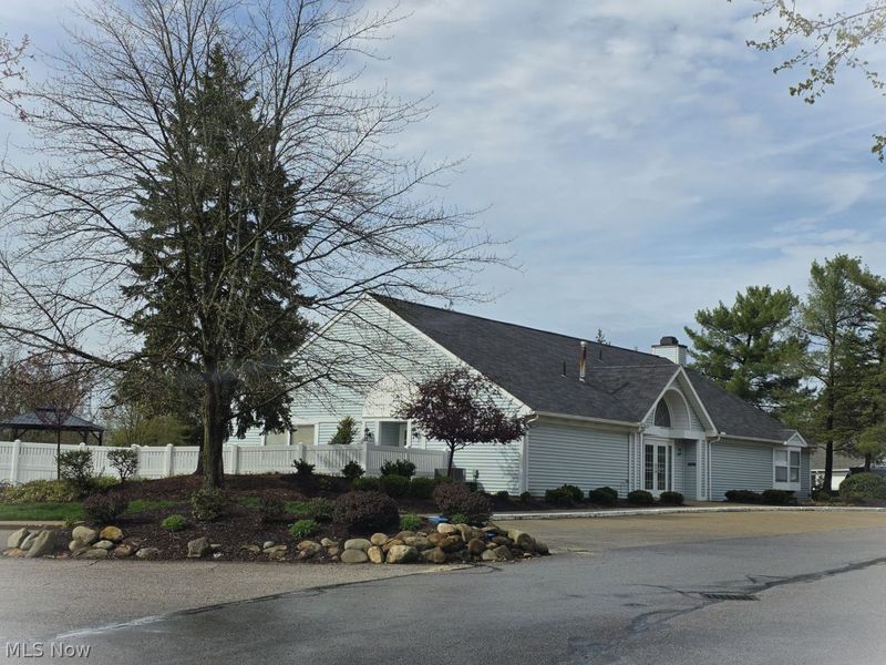 2062 Bretton Place , Akron, OH 44313 Photo 36