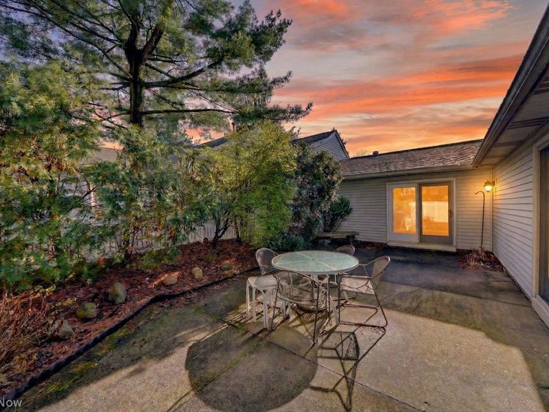 2062 Bretton Place , Akron, OH 44313 Photo 40