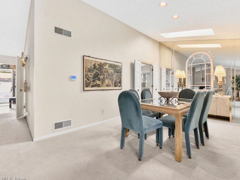 2062 Bretton Place , Akron, OH 44313 Photo 9