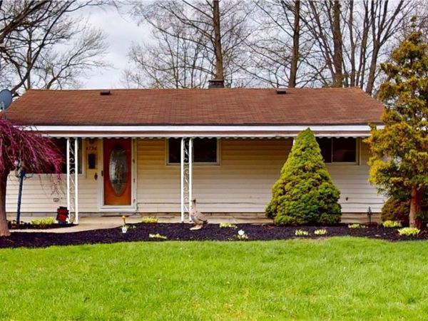 4790 Robinwood Drive, Mentor, OH 44060