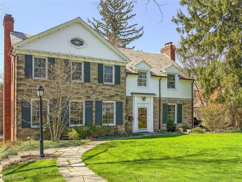 2748 Belvoir Boulevard, Shaker Heights, OH 44122 Photo 2