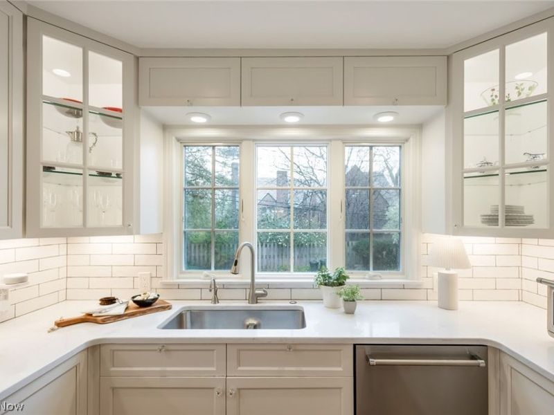 2748 Belvoir Boulevard, Shaker Heights, OH 44122 Photo 20