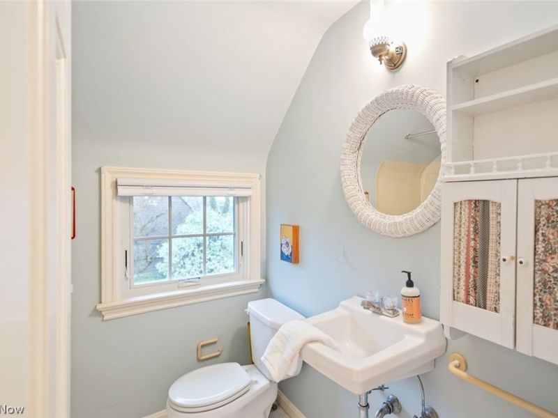 2748 Belvoir Boulevard, Shaker Heights, OH 44122 Photo 36