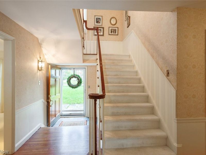 2748 Belvoir Boulevard, Shaker Heights, OH 44122 Photo 4